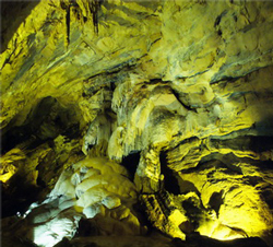 Panorama dijela špilje Lokvarka Panorama dijela špilje Lokvarka / fotografija: Matko Jelkić